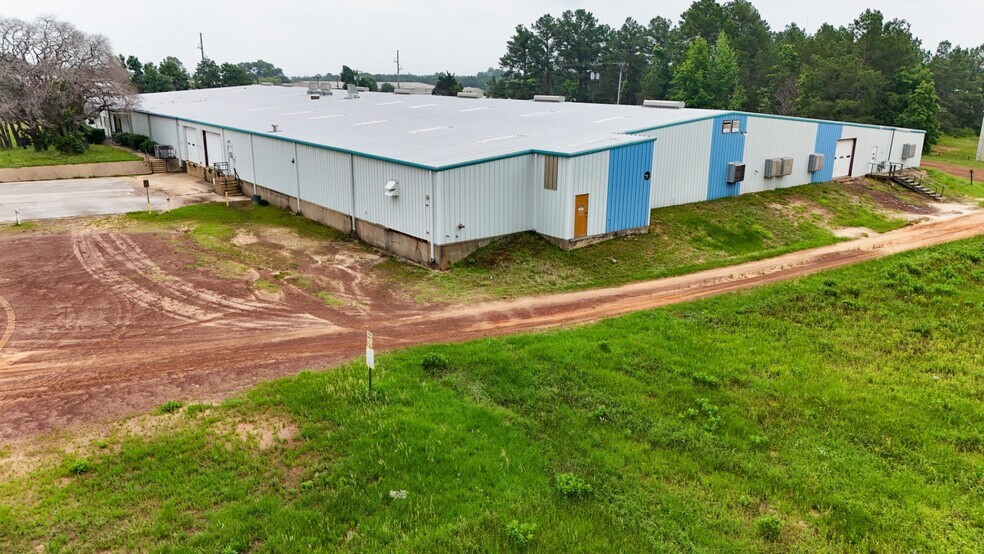 More Photos Of 101 Anvil St, Jacksonville Warehouse For Lease