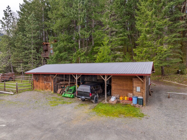 More Photos Of 3305 Dick George Rd, Cave Junction Hospitality For Sale