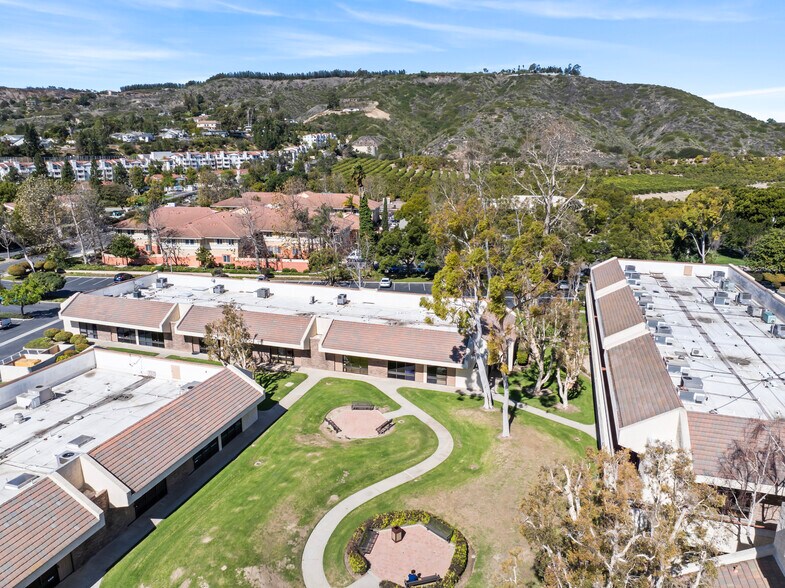 More Photos Of 2460 N Ponderosa Dr, Camarillo Medical For Sale