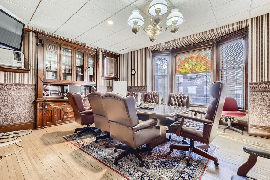 More Photos Of 1600 Pennsylvania St, Denver Office Residential For Sale