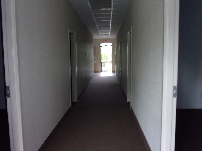 More Photos Of 305 Skyline Dr, Lady Lake Medical For Lease