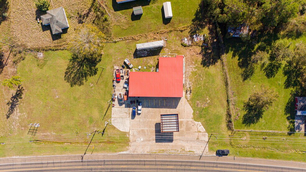 More Photos Of 9510 US Highway 190 E, Pointblank Convenience Store For Sale