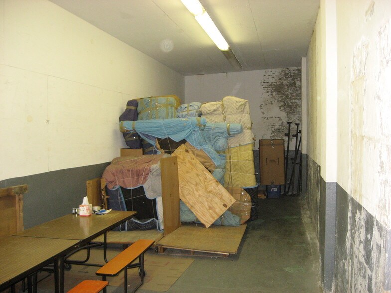 More Photos Of 920 Broadway, Newark Warehouse For Lease