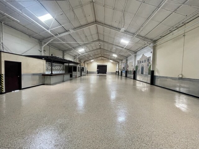 More Photos Of 2560-2590 Lafayette St, Santa Clara Warehouse For Lease