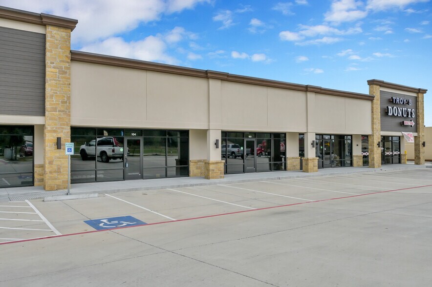 More Photos Of 22453 W. Farm to Market 1097, Montgomery Storefront Retail Office For Lease