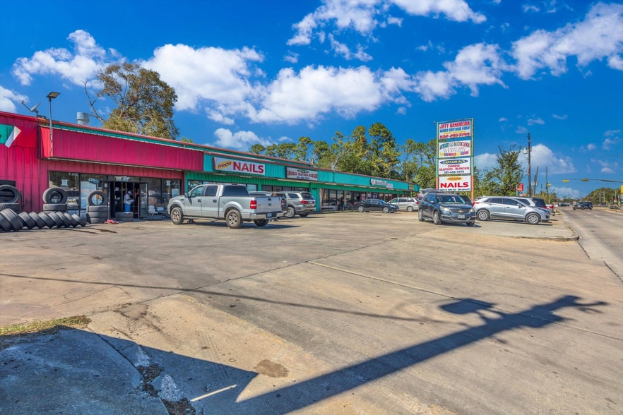 More Photos Of 8529 C.E. King Pky, Houston Unknown For Lease