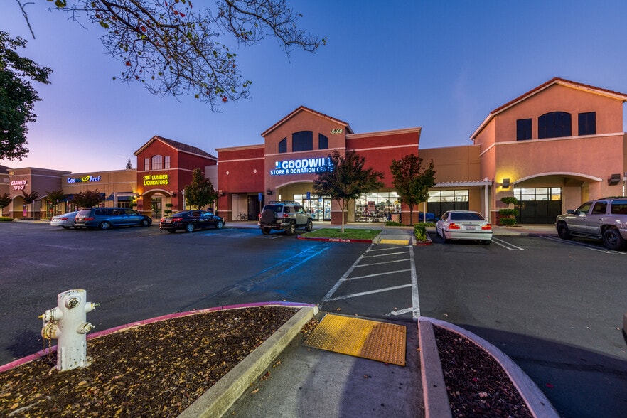 More Photos Of 9400 Fairway Dr, Roseville Storefront For Sale