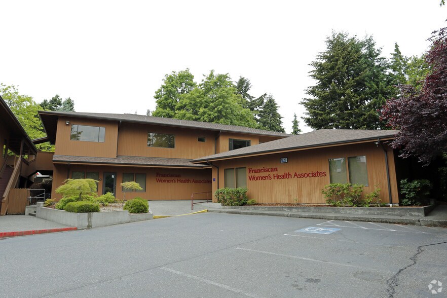 More Photos Of 16122 8th Ave SW, Burien Medical For Lease