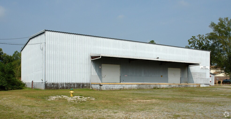 More Photos Of 554 S Cool Spring St, Fayetteville Warehouse For Lease