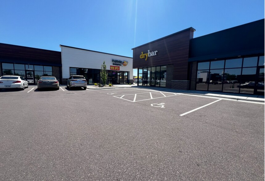 More Photos Of 4101 W 41st St, Sioux Falls Storefront For Lease