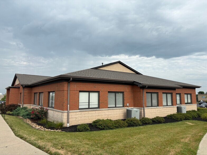 More Photos Of 7606 Tylers Place Blvd, West Chester Office For Sale