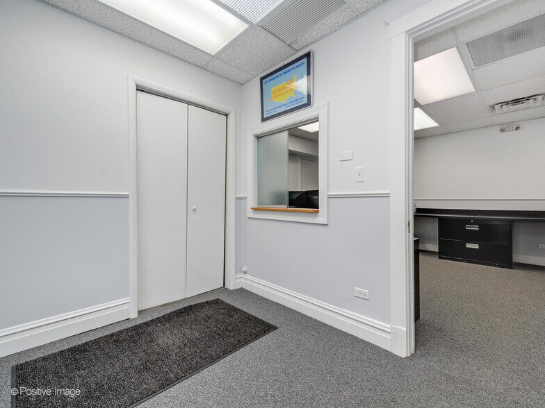 More Photos Of 440 Central Ave, Highland Park Storefront Retail Office For Lease