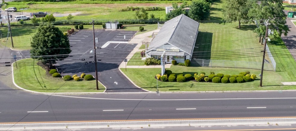More Photos Of 1555 Route 38, Lumberton Showroom For Sale