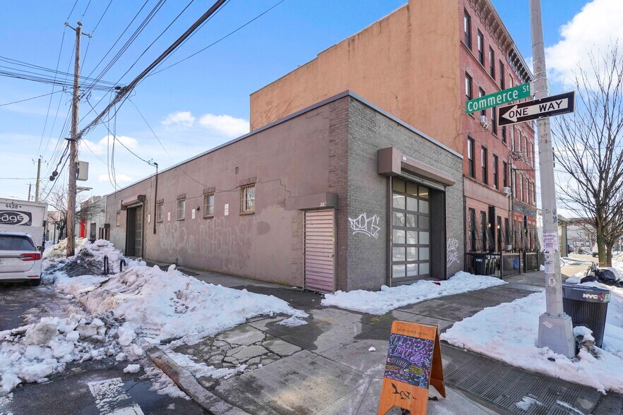 Primary Photo Of 219 Van Brunt St, Brooklyn Auto Repair For Sale