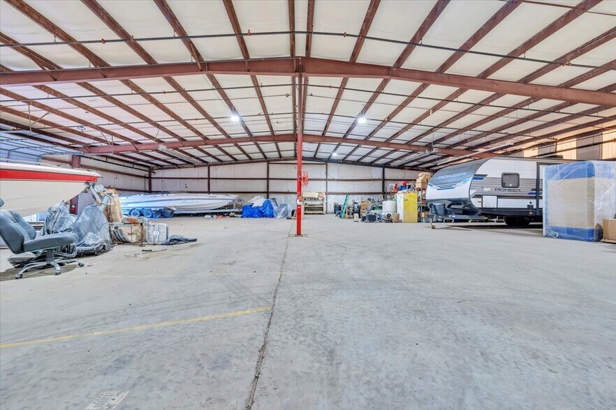 More Photos Of 81 5th Ave, Collinsville Manufacturing For Sale