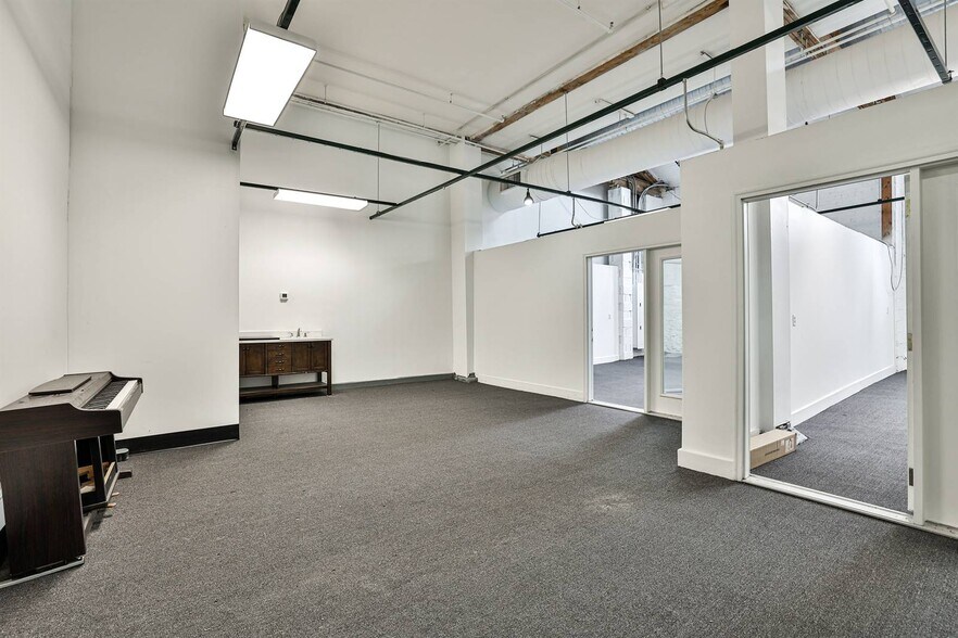 More Photos Of 1420 Sycamore St, Cincinnati Office For Sale