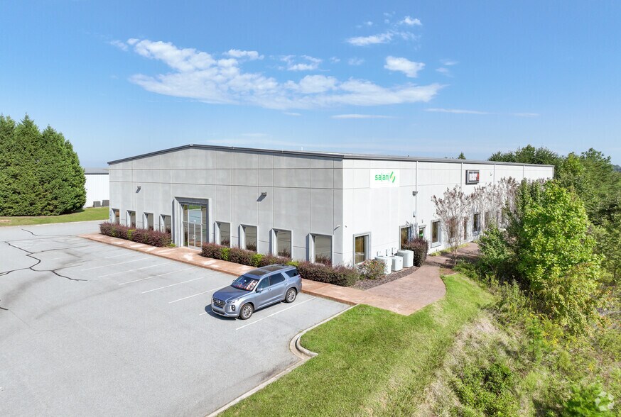 Primary Photo Of 200 Overhill Dr, Mooresville Light Manufacturing For Lease