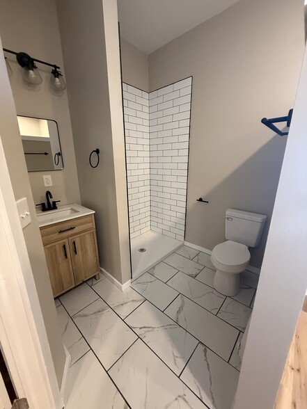 More Photos Of 44 Main St, Dallas Storefront Retail Residential For Sale