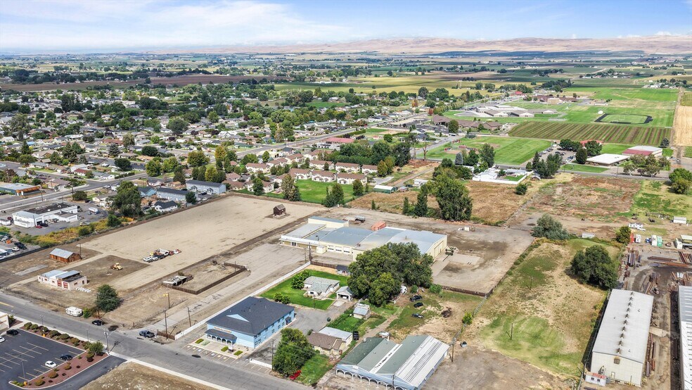 More Photos Of 1722 Morgan Rd, Sunnyside Warehouse For Sale