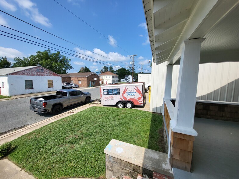 More Photos Of 203 Sunburst Hwy, Cambridge Office For Sale