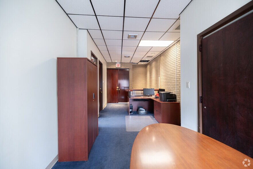 More Photos Of 99 Court St, White Plains Office For Lease