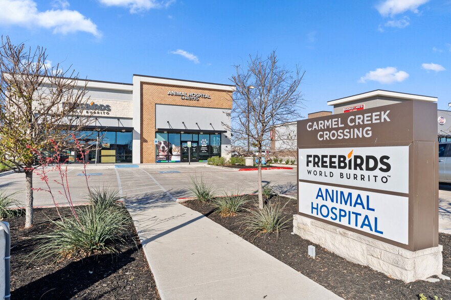 More Photos Of 126 Chris Kelley blvd, Hutto Restaurant For Sale