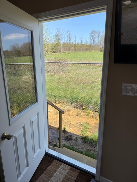 More Photos Of 4881 Pittsburgh Rd, Harrisville Light Distribution For Sale