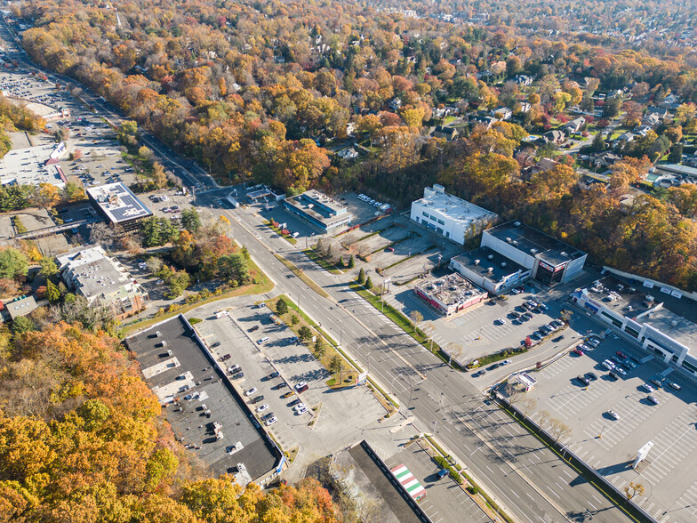 Primary Photo Of 2700 Central Park Ave, Yonkers Freestanding For Lease