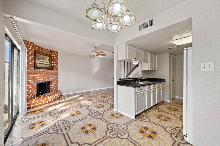 More Photos Of 2323 Burke, Pasadena Apartments For Sale