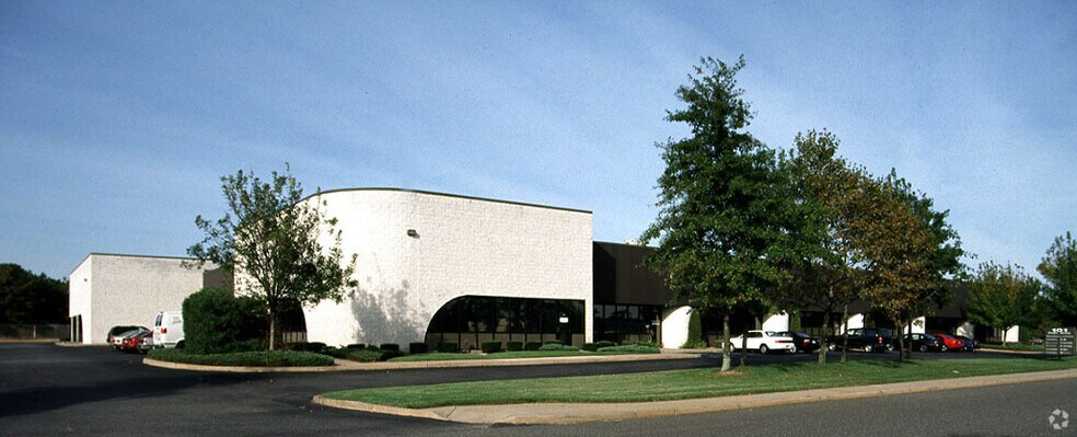 More Photos Of 101 Colin Dr, Holbrook Manufacturing For Lease