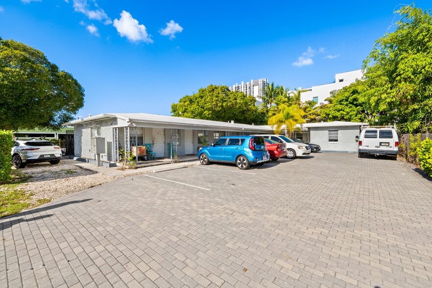 More Photos Of 724 NE 3rd Ave, Fort Lauderdale Apartments For Sale