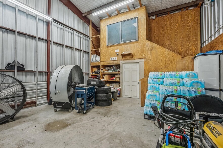 More Photos Of , Granbury Unknown For Sale