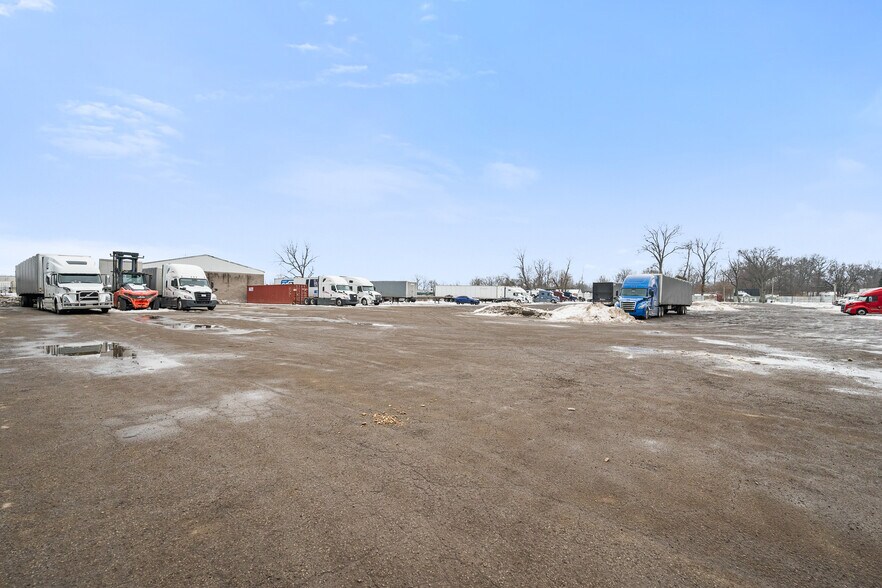 More Photos Of 1319 Tile Factory Ln, Louisville Land For Lease