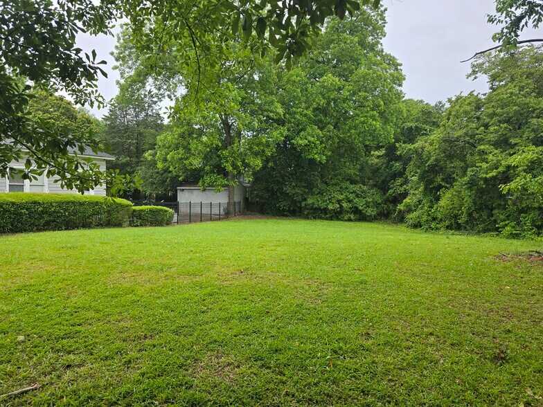 More Photos Of 3285 Main St, College Park Office Residential For Sale