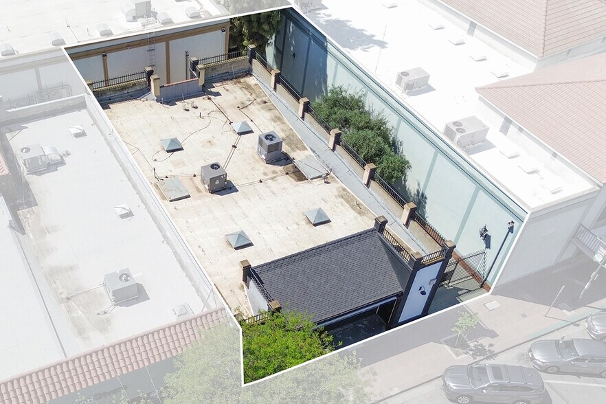 More Photos Of 145-147 N K St, Tulare Office For Sale