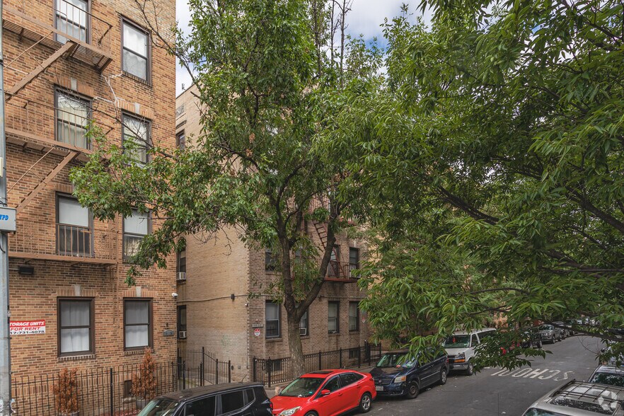 More Photos Of 3552 94th St, Flushing Apartments For Sale