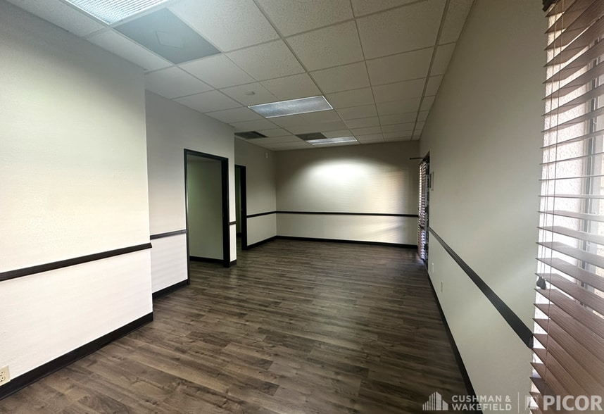 More Photos Of 6628 E Carondelet Dr, Tucson Medical For Sale