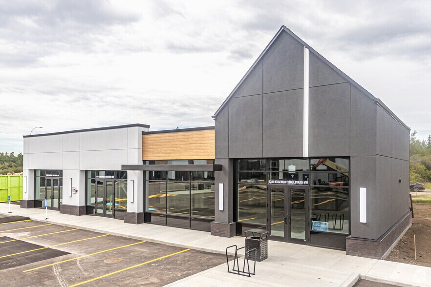 Primary Photo Of Winterburn Rd NW @ 35 Ave NW, Edmonton Storefront For Lease