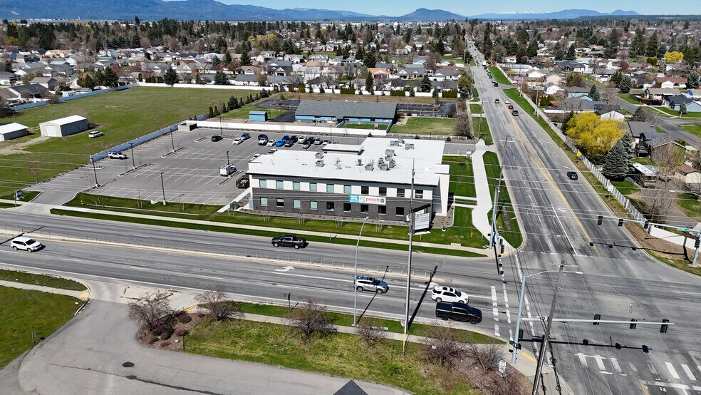 More Photos Of 1701 Prairie, Hayden Medical For Lease