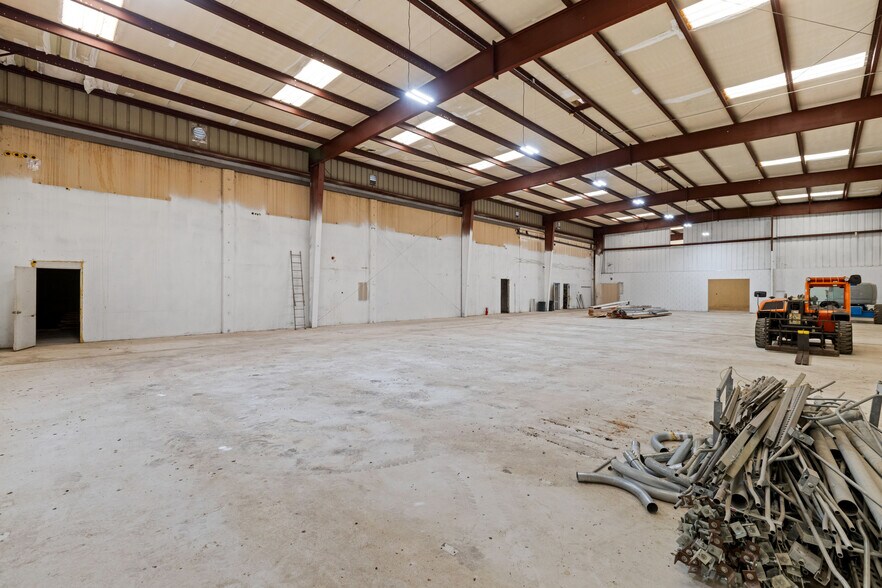 More Photos Of 675 Buena Vista Ave, Gilroy Manufacturing For Sale