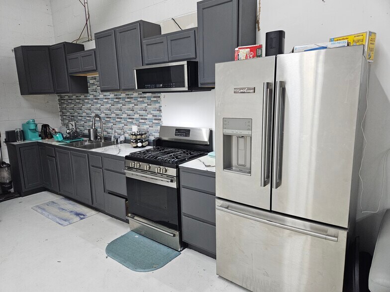 More Photos Of 663 11th Street st, Atlanta Office For Lease