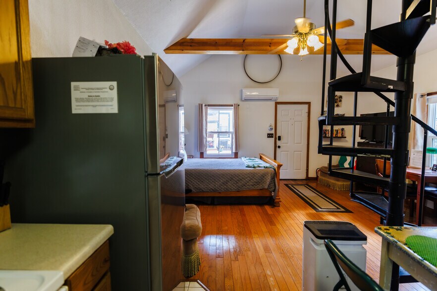 More Photos Of 215 E French Ave, Orange City Hospitality For Sale