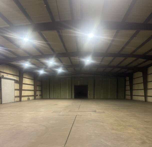 More Photos Of 621 N Decatur St, Montgomery Warehouse For Lease