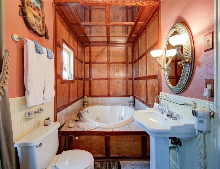 More Photos Of 318 Quapaw Ave, Hot Springs Hospitality For Sale