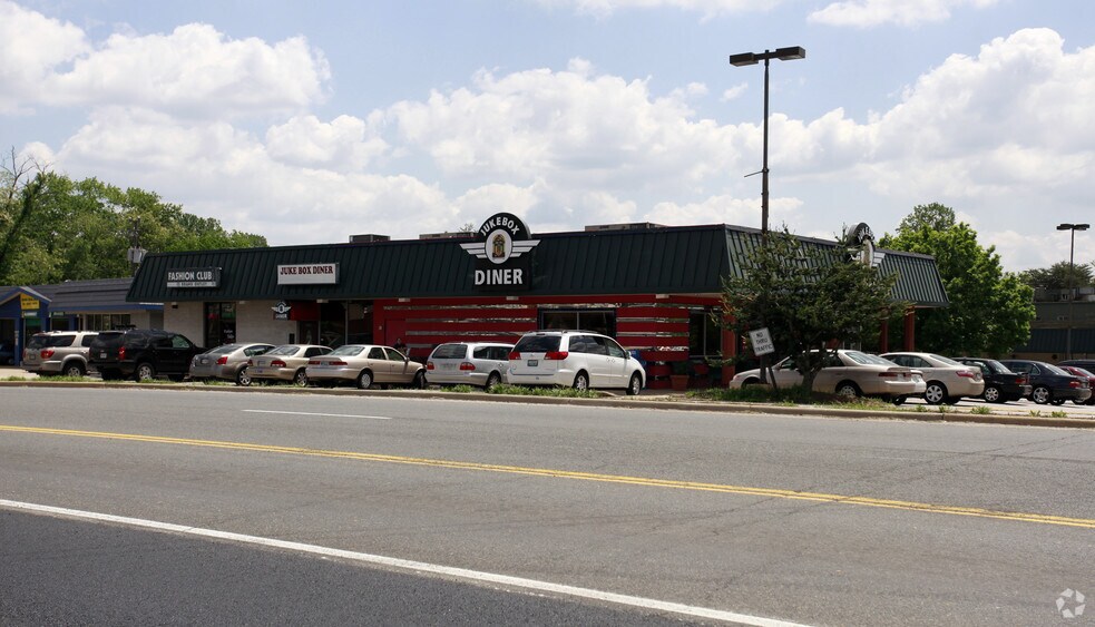 More Photos Of 4201 John Marr Dr, Annandale Unknown For Lease