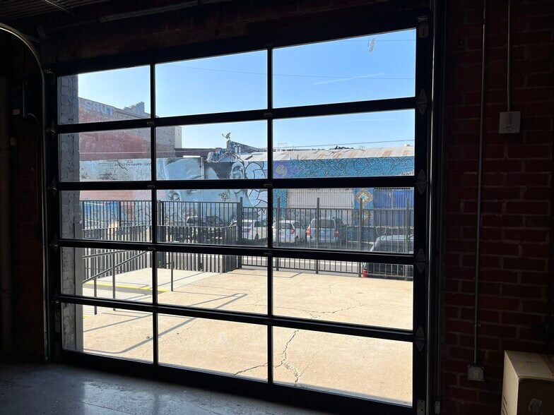 More Photos Of 900 E 4th St, Los Angeles Research And Development For Lease