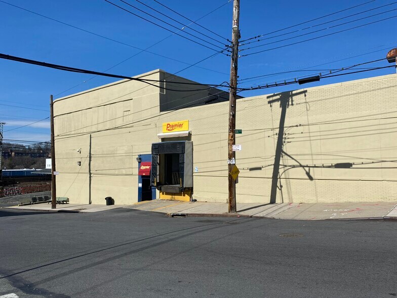 More Photos Of 555 E 242nd St, Bronx Industrial For Sale