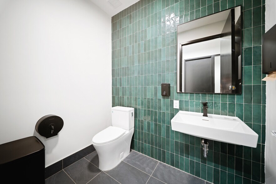 More Photos Of 2255 Nostrand Ave, Brooklyn Office For Lease