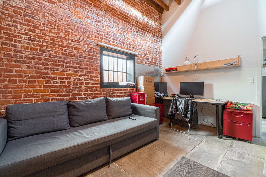 More Photos Of 821 Lime Ave, Long Beach Loft Creative Space For Sale