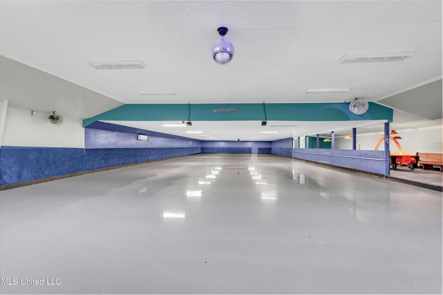 More Photos Of 6238 MS-198, Lucedale Specialty For Sale